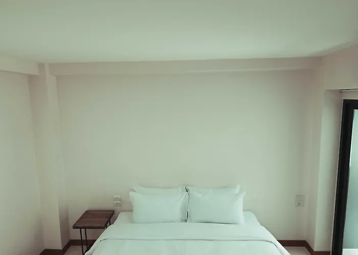 Don Muang Hotel Отель Бангкок
