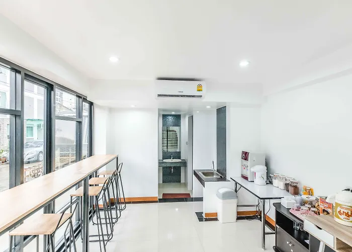 Hotel Don Muang 3*