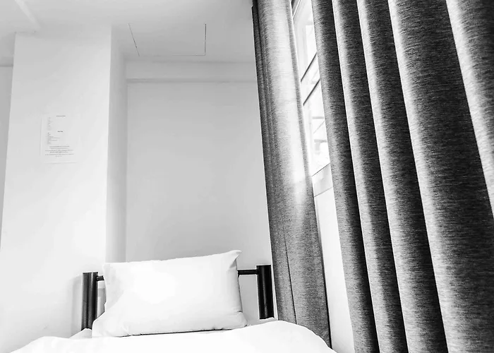 Don Muang Hotel Отель 3*