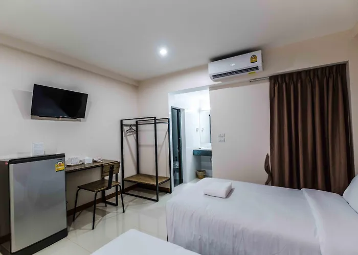 Отель Don Muang Hotel 3*