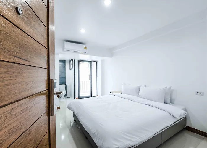 Отель Don Muang Hotel