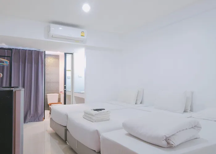 Отель Don Muang Hotel Бангкок